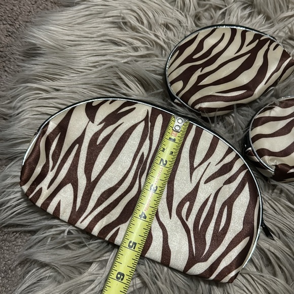 NWOT Set of 3-Cosmetic Bag-Animal Print-Brown/Cream - Picture 6 of 11